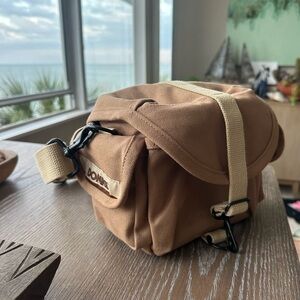 Domke $150 F-8 Camera Bag in like-New/Excellent Condition